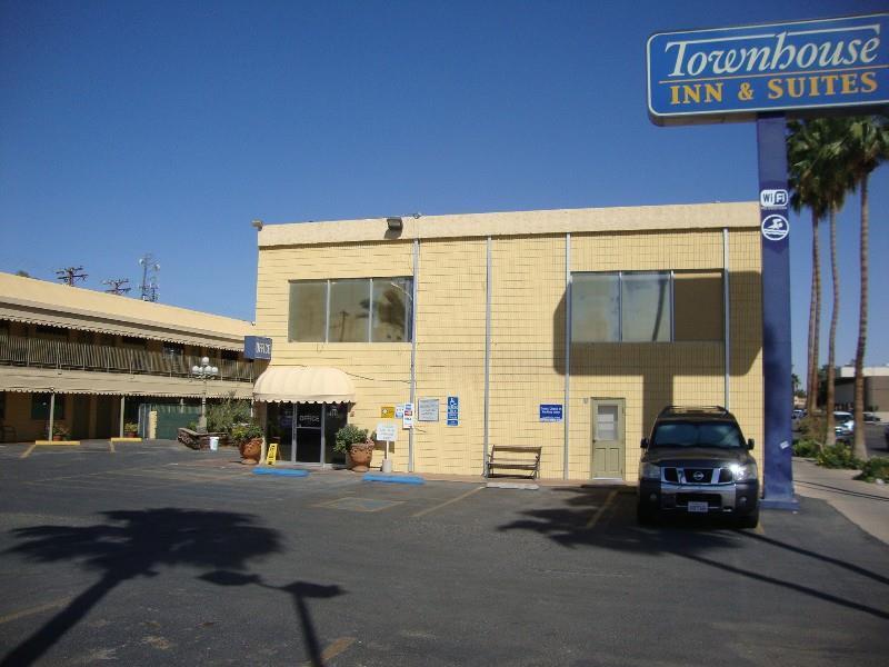 Townhouse Inn And Suites Brawley Εξωτερικό φωτογραφία