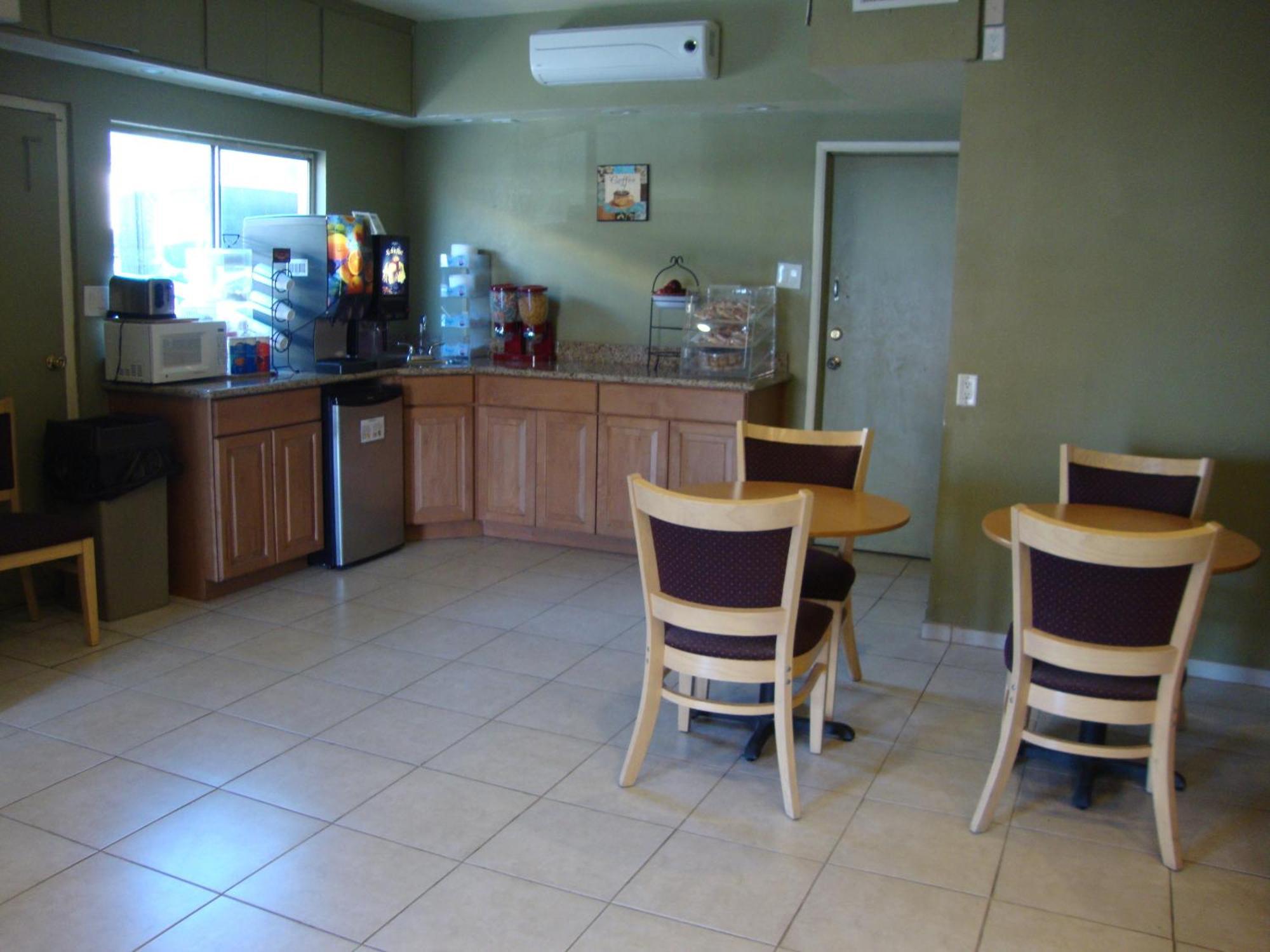 Townhouse Inn And Suites Brawley Εξωτερικό φωτογραφία
