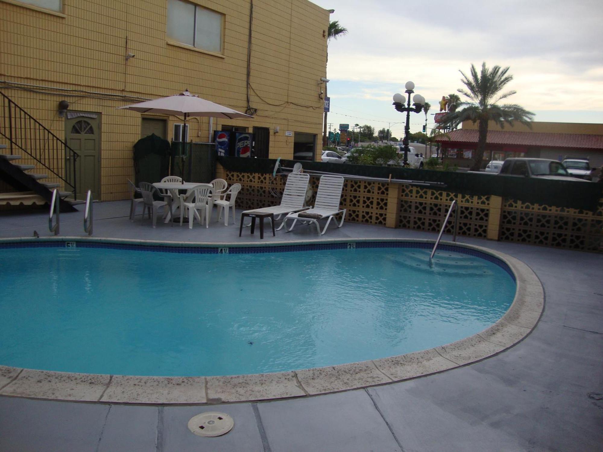 Townhouse Inn And Suites Brawley Εξωτερικό φωτογραφία
