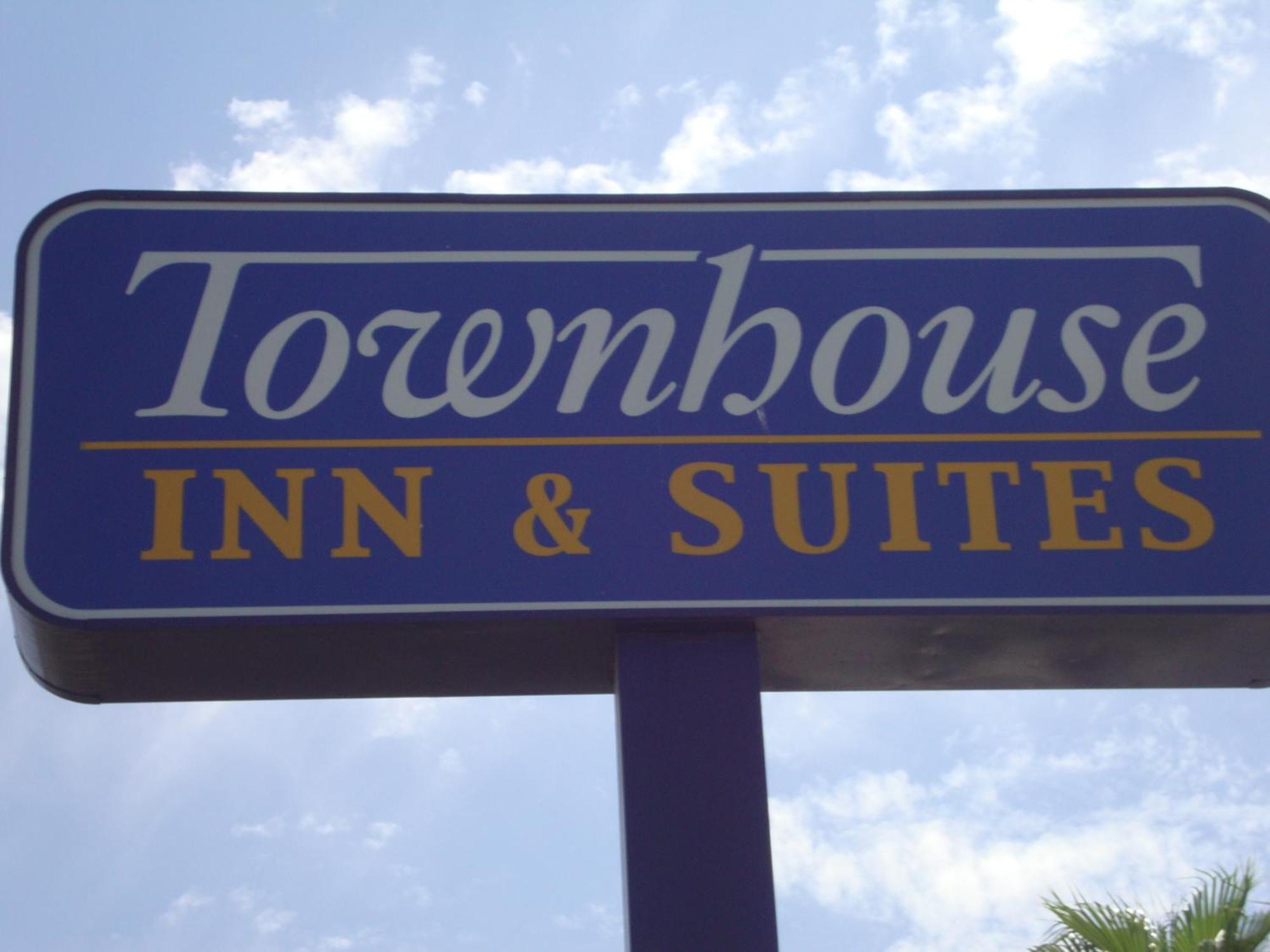Townhouse Inn And Suites Brawley Εξωτερικό φωτογραφία