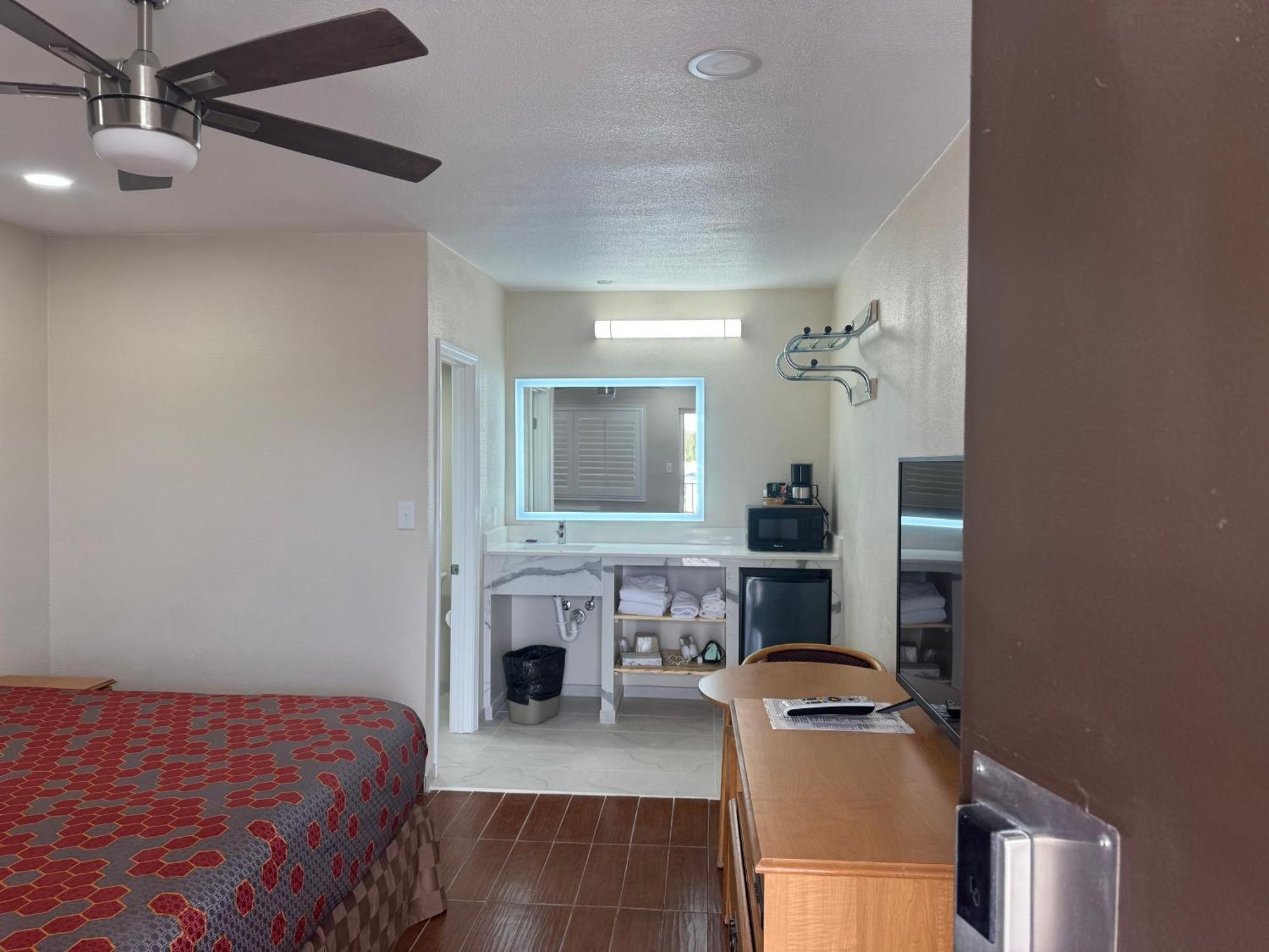 Townhouse Inn And Suites Brawley Εξωτερικό φωτογραφία