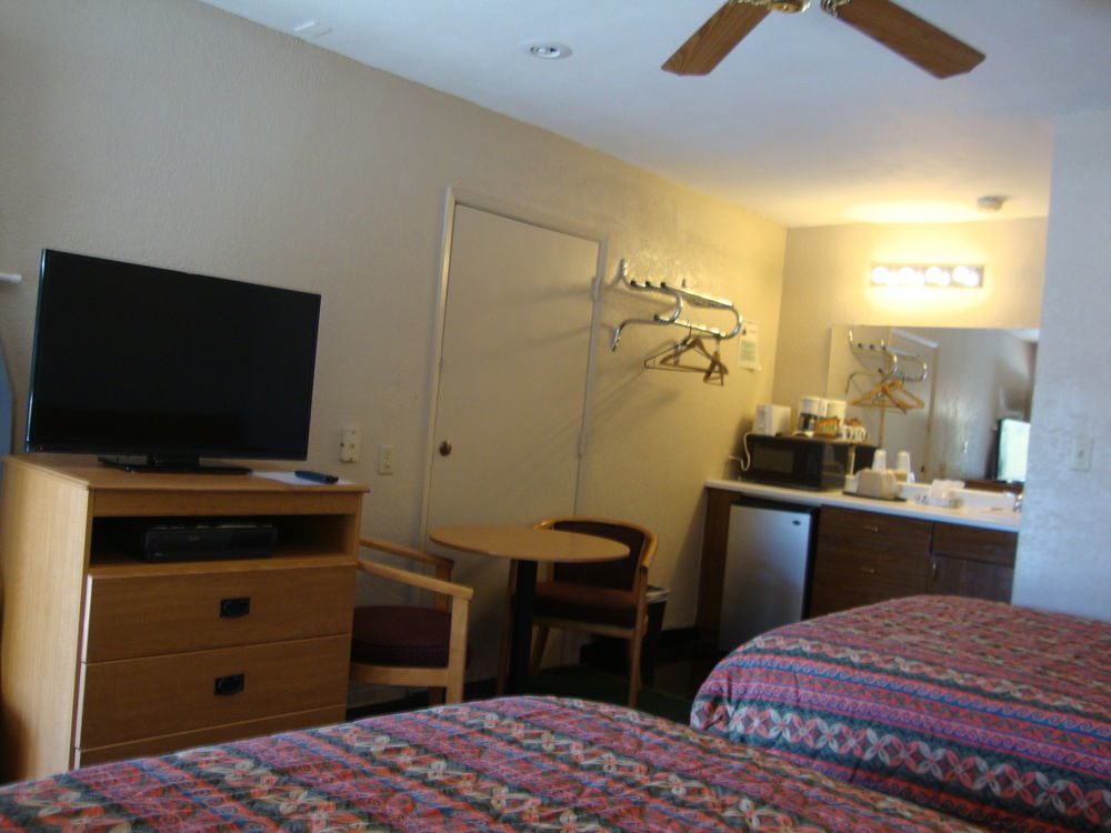 Townhouse Inn And Suites Brawley Εξωτερικό φωτογραφία