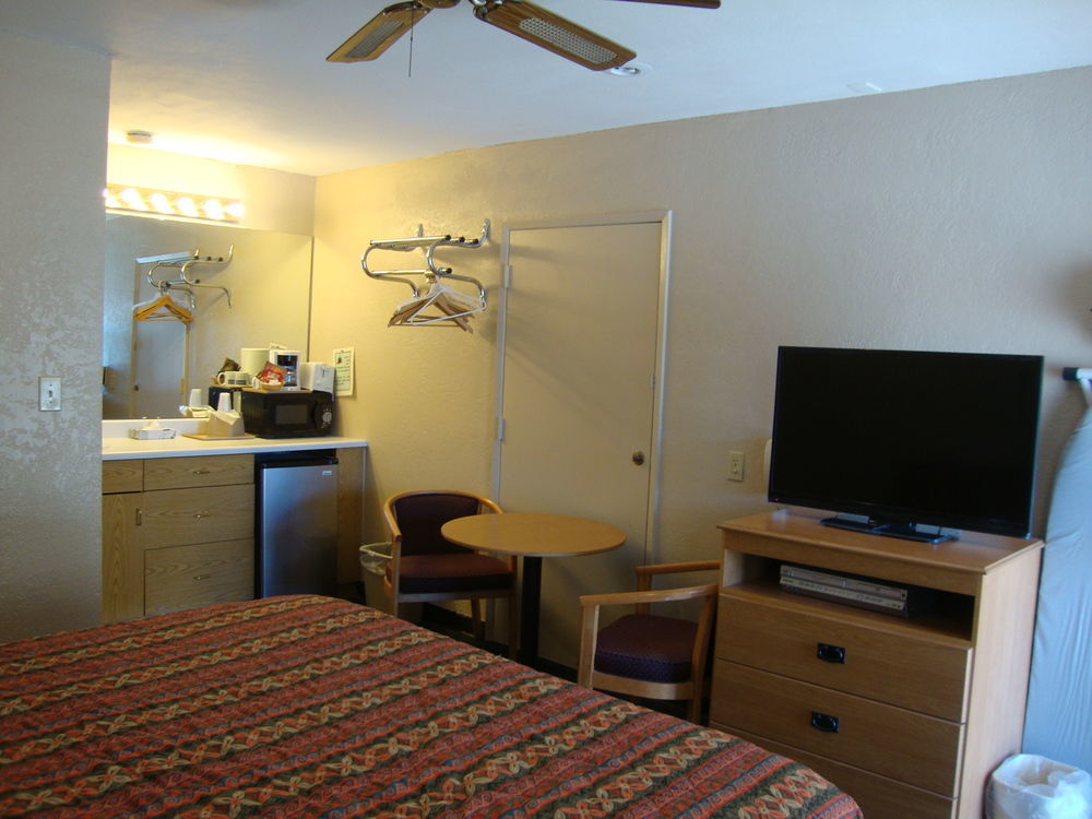 Townhouse Inn And Suites Brawley Εξωτερικό φωτογραφία