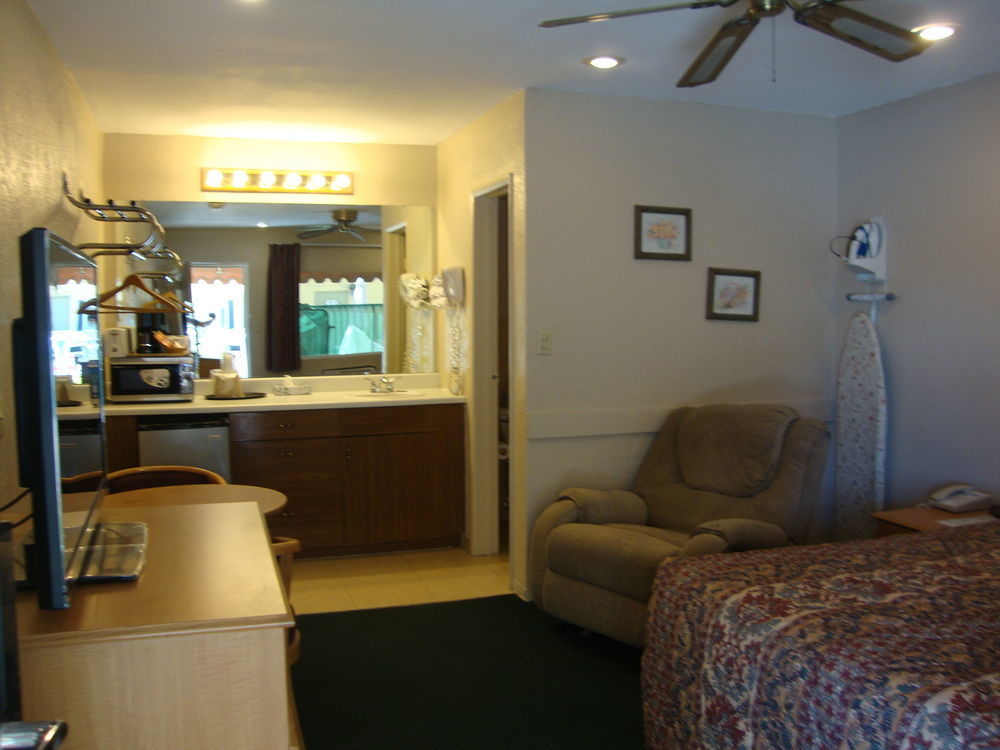 Townhouse Inn And Suites Brawley Εξωτερικό φωτογραφία