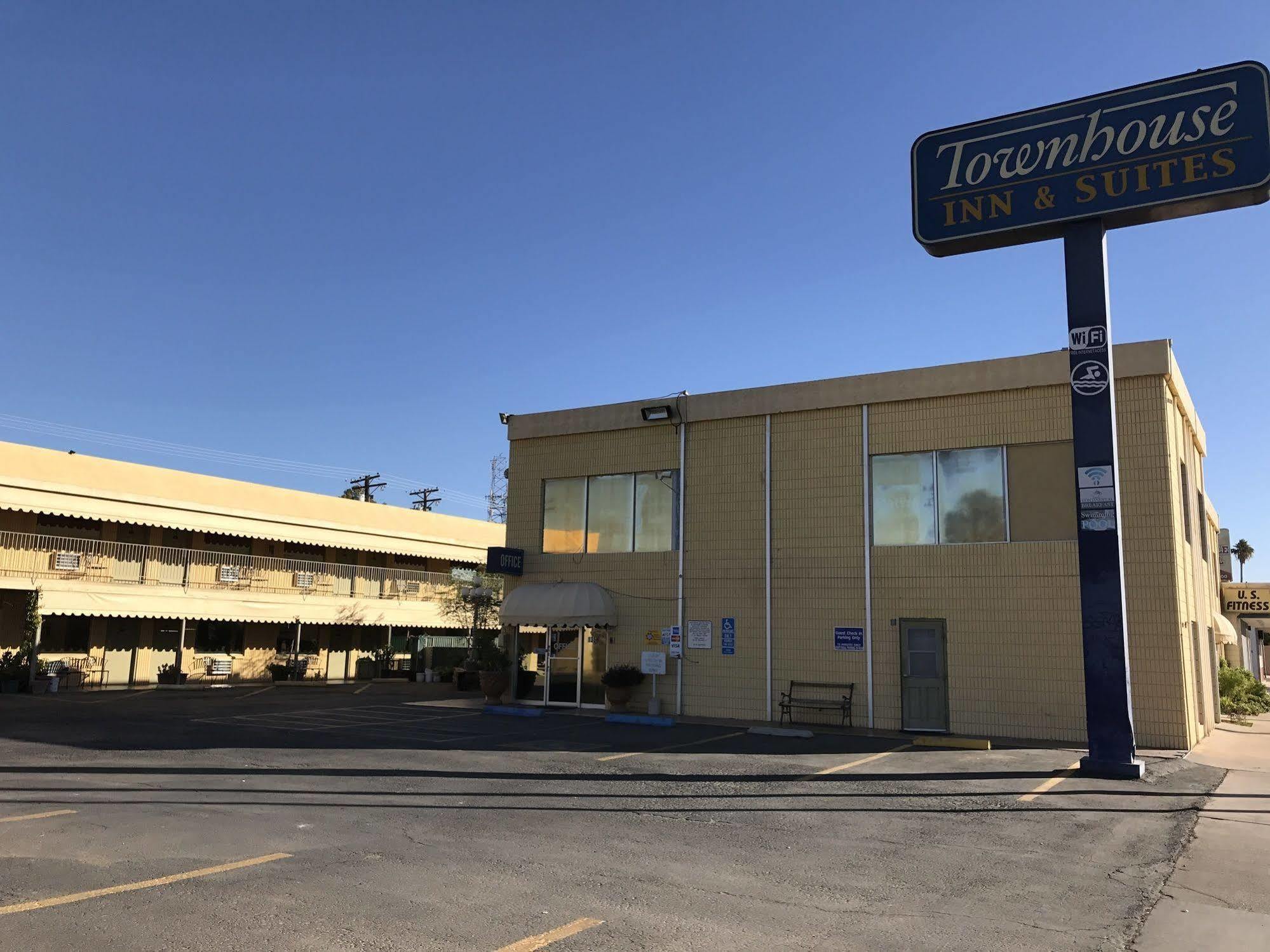 Townhouse Inn And Suites Brawley Εξωτερικό φωτογραφία
