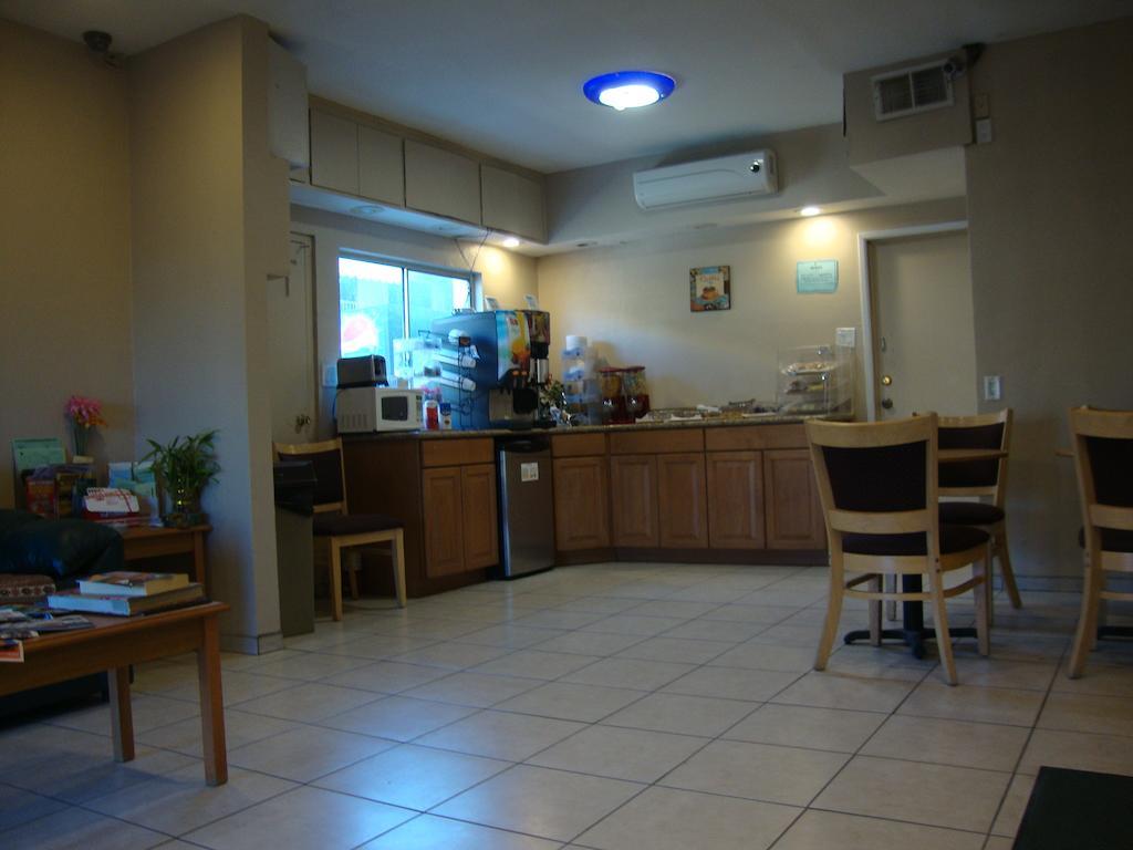 Townhouse Inn And Suites Brawley Εξωτερικό φωτογραφία